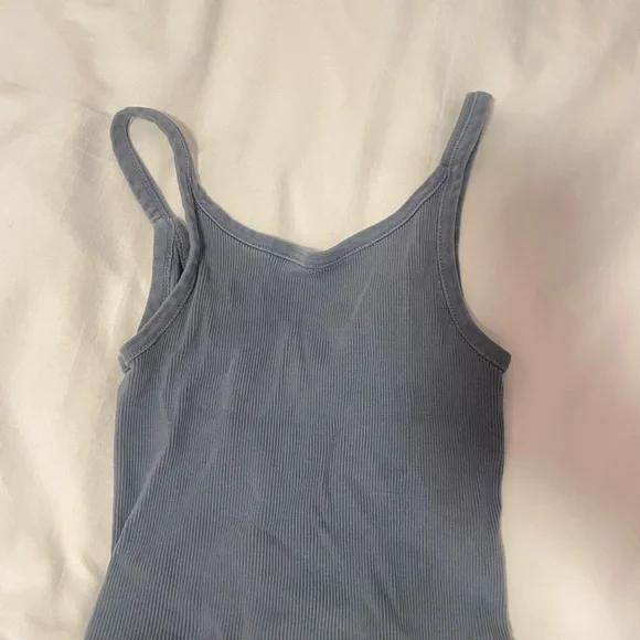 Brandy Melville Gray Fitted Crop Camisole - Picture 2 of 3